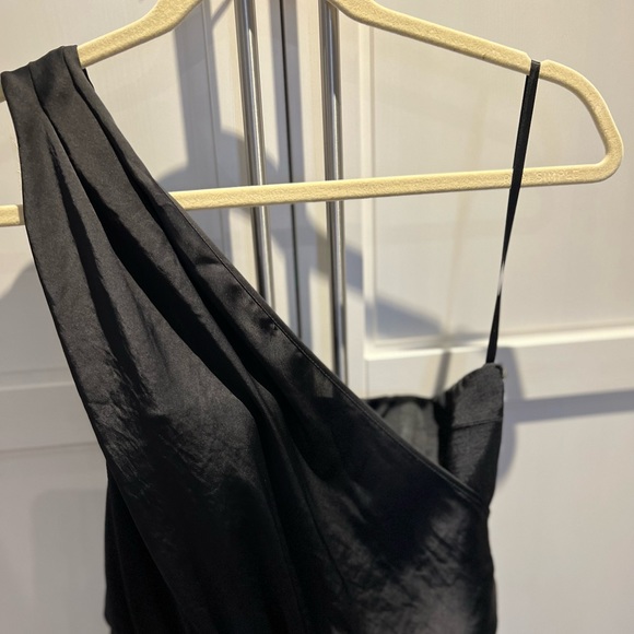 Club Monaco: one-shoulder jump suit - Picture 3 of 4